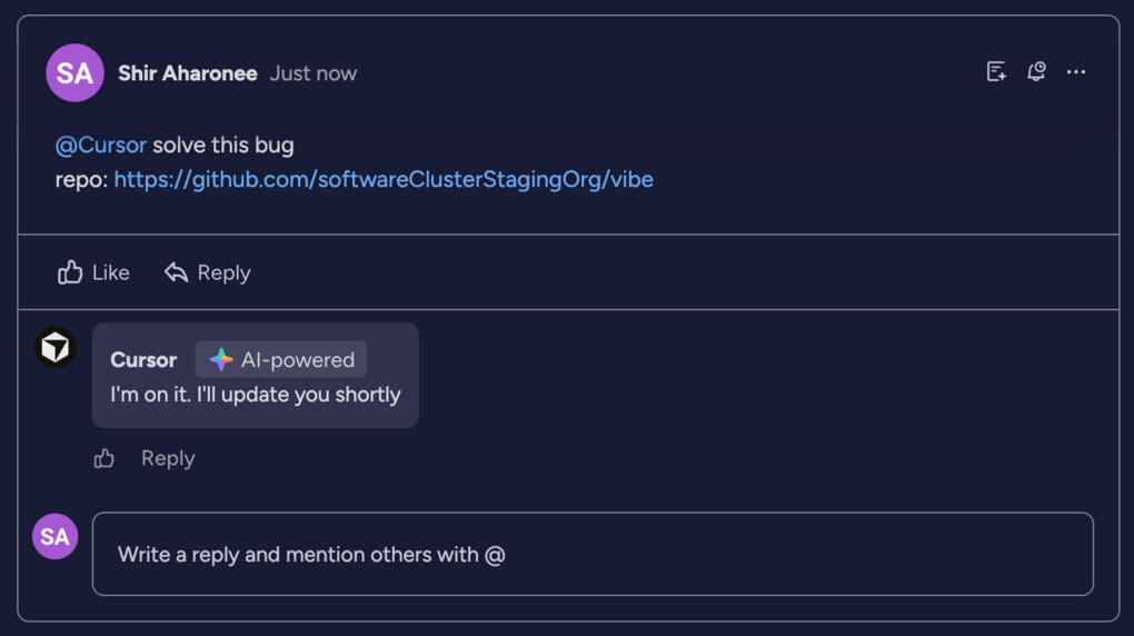 In einem Update-Kommentar wird „@Cursor“ erwähnt, woraufhin der AI-Agent automatisch eine Antwort zur Erstellung eines Pull Requests gibt. 
